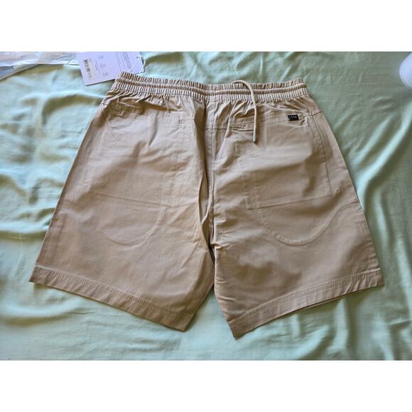 NEW LSKD Daily 5" Short - Greige Size L - Picture 3 of 5